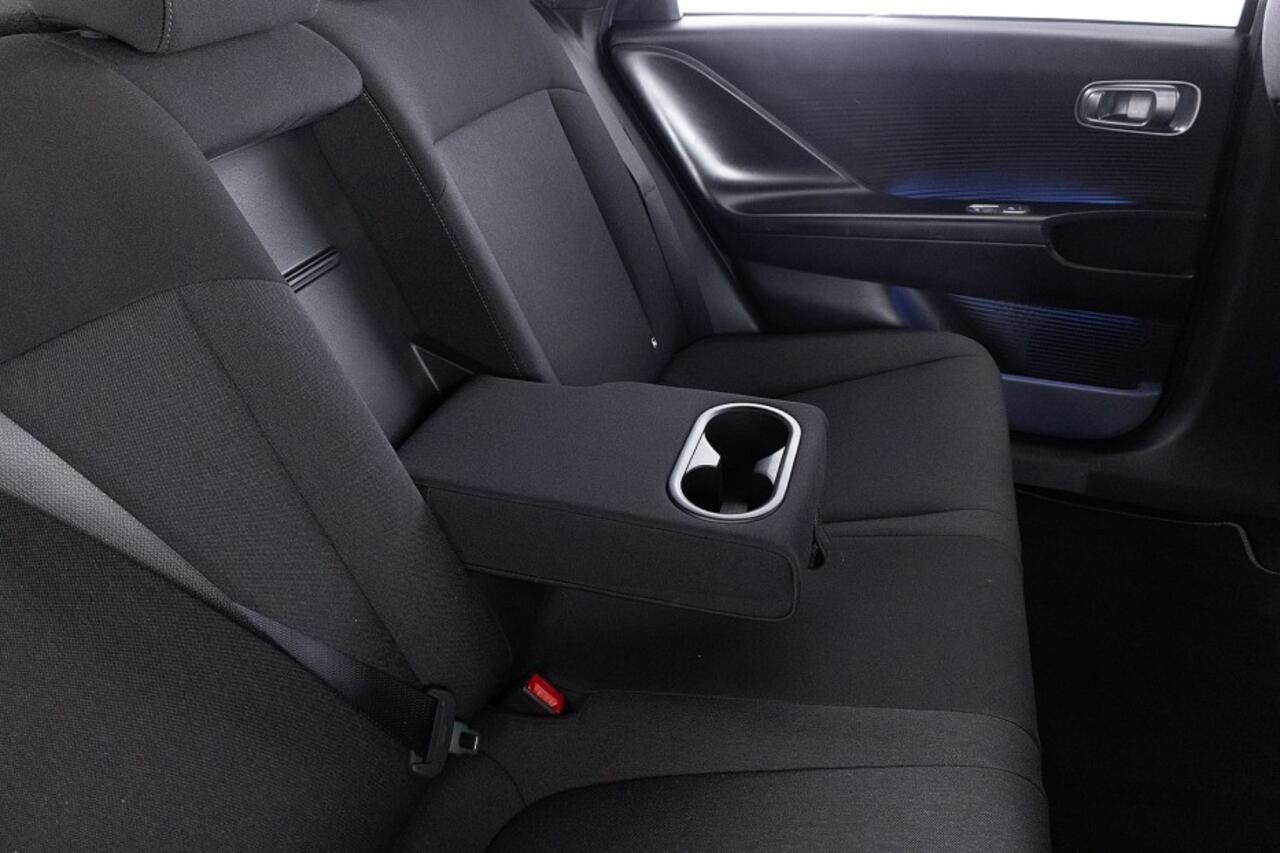 Hyundai IONIQ 6 Connect 77.4 kWh | 20 Inch | Head-UP | Full LED | NAVI | ECC | SOH 100%