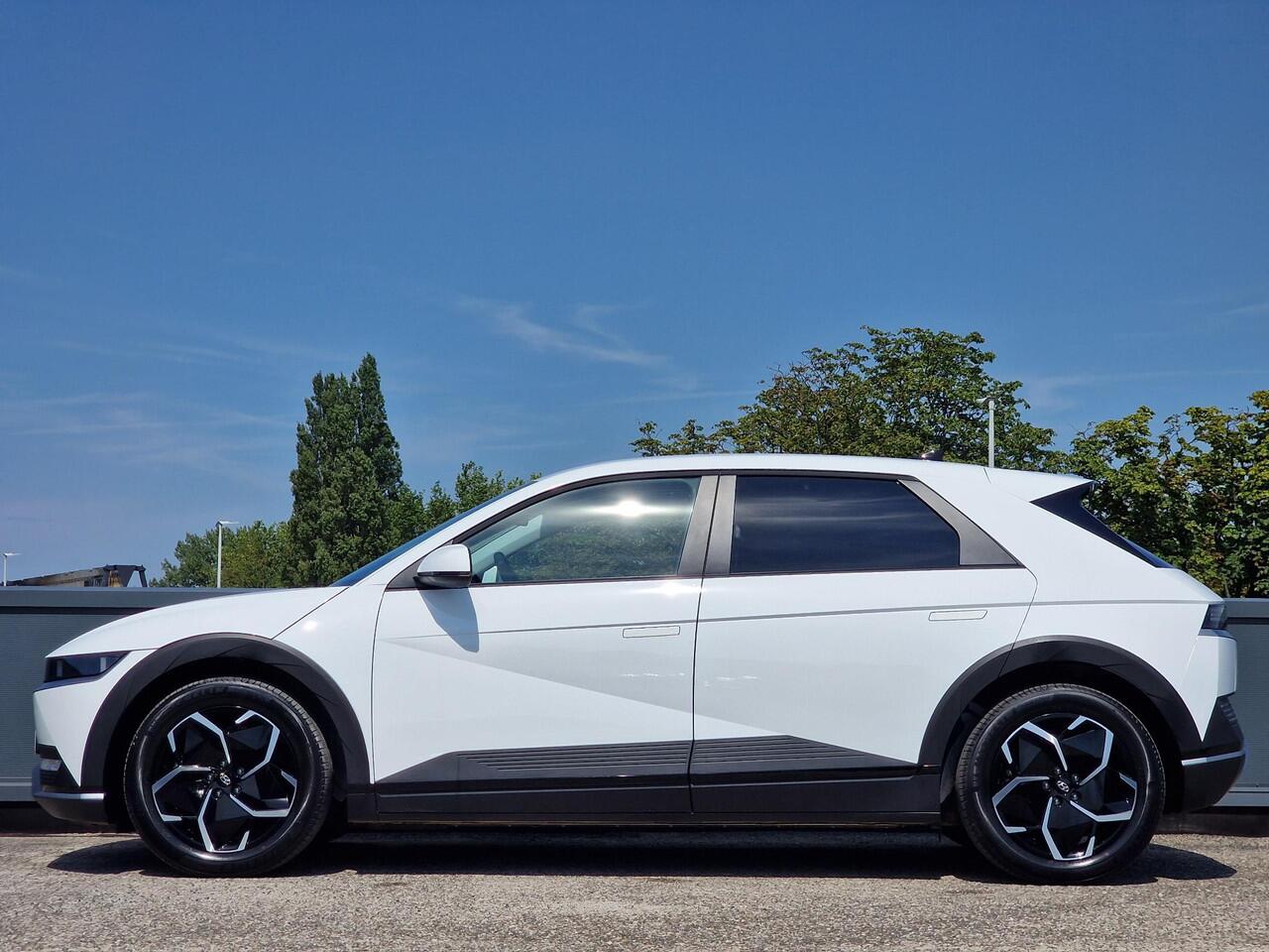 Hyundai IONIQ 5 Style 77.4 kWh |¤14.805 KORTING|CAMERA|SENSOREN|NAVIGATIE|APPLE CARPLAY & ANDROID AUTO|