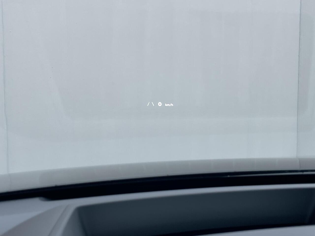 Hyundai IONIQ 5 Lounge AWD 77.4 kWh / Apple carplay/Android auto / Cruise control adaptief / Voorstoelen verwarmd/geventileerd / Head-up display / Navigatie / Achteruitrijcamera