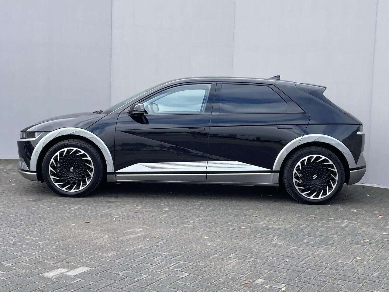 Hyundai IONIQ 5 Lounge AWD 77.4 kWh / Apple carplay/Android auto / Cruise control adaptief / Voorstoelen verwarmd/geventileerd / Head-up display / Navigatie / Achteruitrijcamera