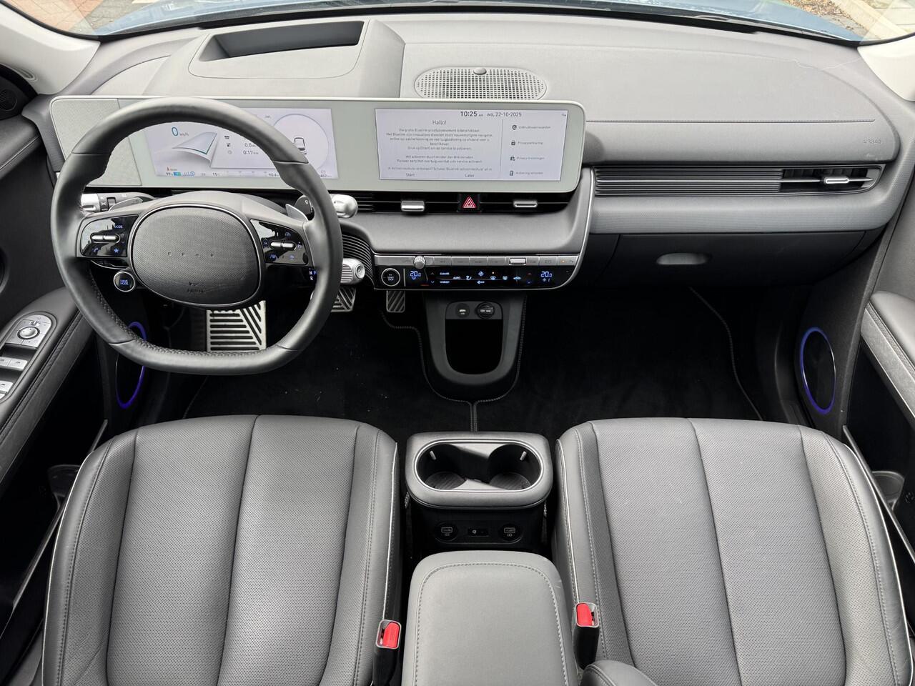 Hyundai IONIQ 5 Connect+ 77.4 kWh | Lederen bekleding | Warmtepomp & V2L | Geïntegreerde navigatie | Apple Carplay & Android Auto | Adaptieve Cruisecontrol | Camera | Warmtepomp | Stoel/-Stuur verwarming |