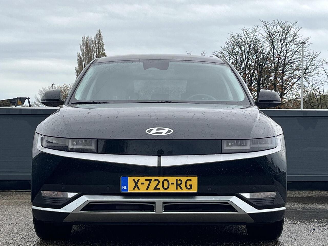 Hyundai IONIQ 5 Connect 77.4 kWh | Long Range accu | Warmtepomp | Fabrieksgarantie tot 07-2029 | Lage kmstand Luxe bekleding |