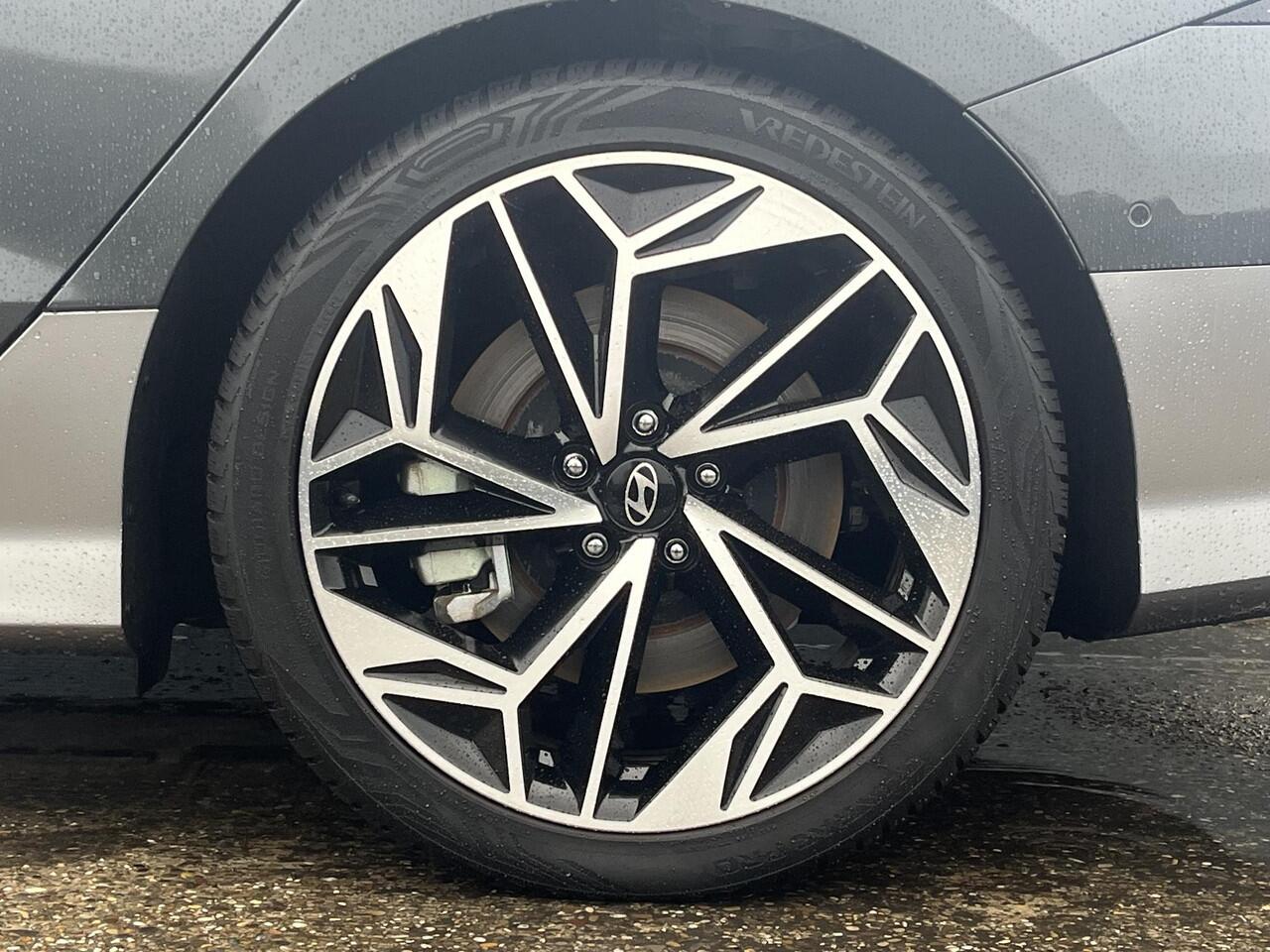 Hyundai IONIQ 6 Lounge 77.4 kWh | | Lederen bekleding elektrisch verstelbaar| Warmtepomp | Bose speakers | Adaptieve cruisecontrol | World car of the year 2023 |