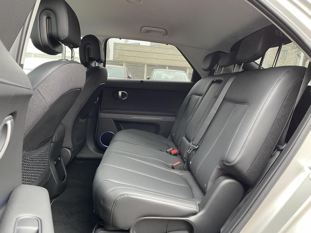 Hyundai IONIQ 5 Connect+ AWD 77.4 kWh Hyundai IONIQ 5 Connect+ AWD 77 kWh | 20'' Velgen | BOSE Audio | Head-Up Display | Stuur- + Stoelverwarming | Leder | Rijklaarprijs!