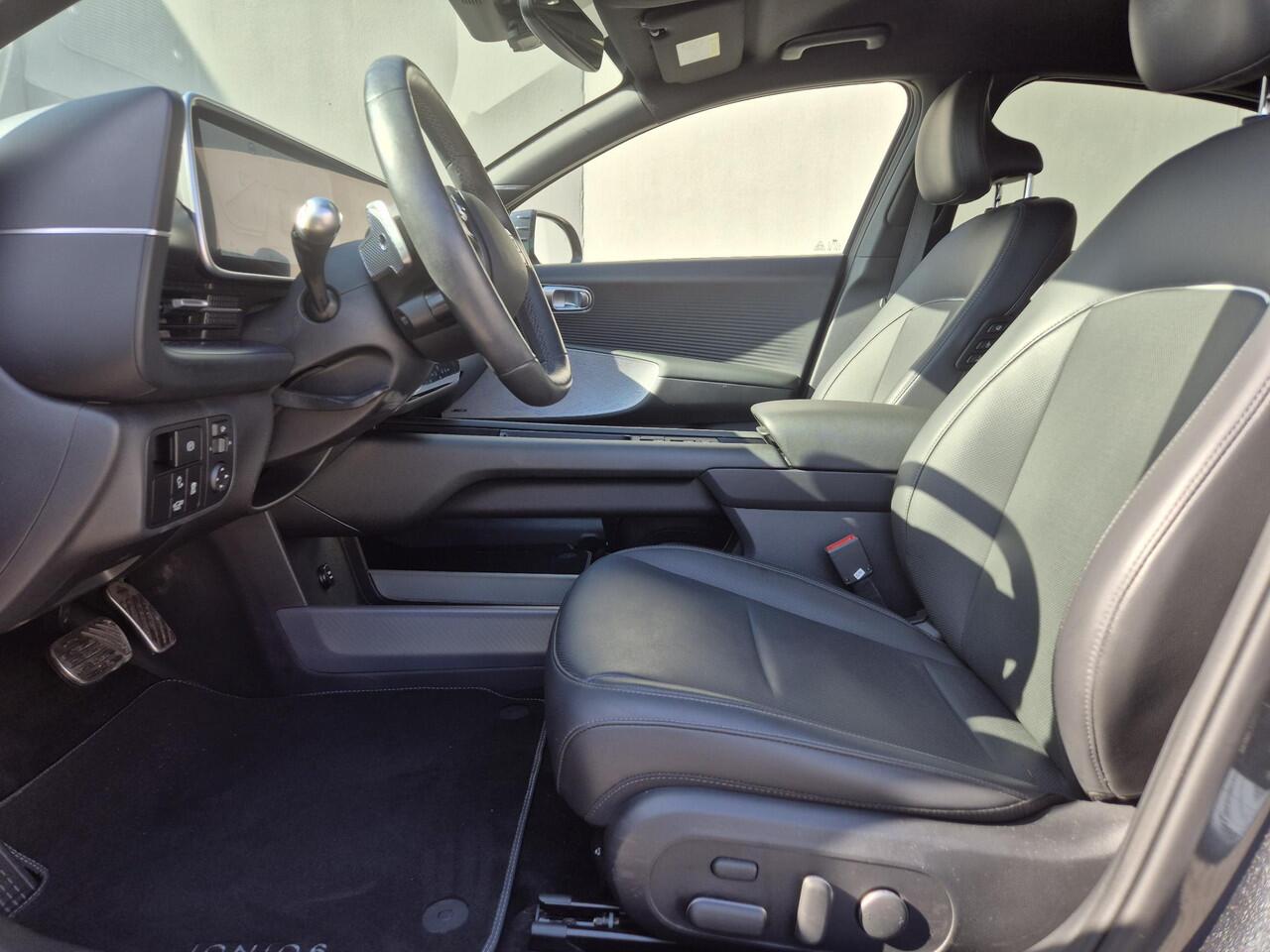 Hyundai IONIQ 6 Lounge AWD 77.4 kWh 325pk / SOH 100% / Fabrieksgarantie tot 03-2029 / Trekgewicht 1.500 kg / warmtepomp / CCS snellader / Rondomzicht camera / Head Up Display / Bose Audio Systeem / Stuur- en Stoelverwarming / Elektrische achterklep / Adaptief cruise co