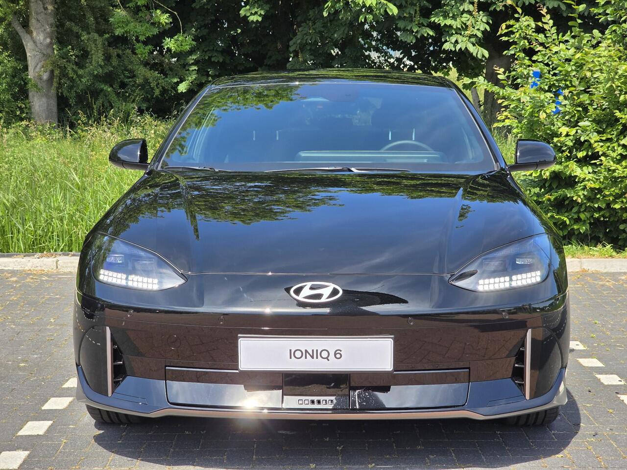 Hyundai IONIQ 6 Connect 77.4 kWh | 8.450 KORTING | WARMTEPOMP | HEAD UP DISPLAY | VOORVERWARMEN | V2L |