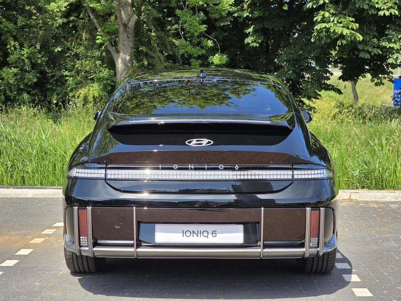 Hyundai IONIQ 6 Connect 77.4 kWh | 8.450 KORTING | WARMTEPOMP | HEAD UP DISPLAY | VOORVERWARMEN | V2L |