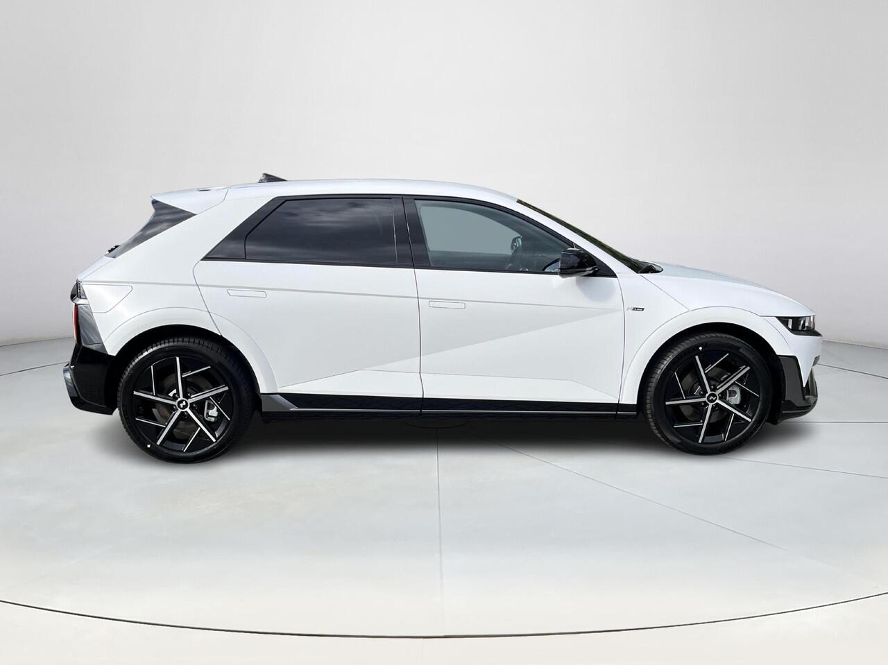 Hyundai IONIQ 5 N Line Edition Limited 84 kWh | Rijklaarprijs! | 20-inch N-Line velgen | Elektrisch verstelbare stoelen | N-Line interieur |