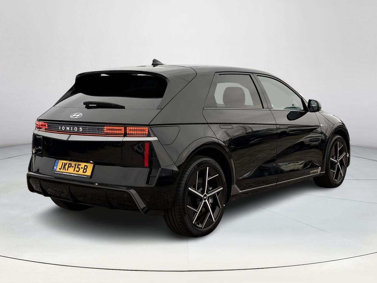 Hyundai IONIQ 5 N Line Business 84 kWh | Achteruitrijcamera | Stoelverwarming | Stuurverwarming | Elektrische stoelen | Verschuifbare 2e zitrij | Elektrische achterklep | Parkeersensoren voor/achter | Draadloze applecarplay en android auto |