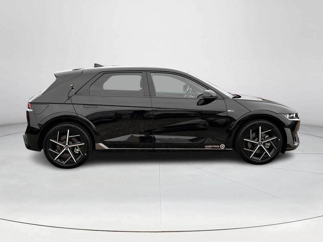 Hyundai IONIQ 5 N Line Business 84 kWh | Achteruitrijcamera | Stoelverwarming | Stuurverwarming | Elektrische stoelen | Verschuifbare 2e zitrij | Elektrische achterklep | Parkeersensoren voor/achter | Draadloze applecarplay en android auto |