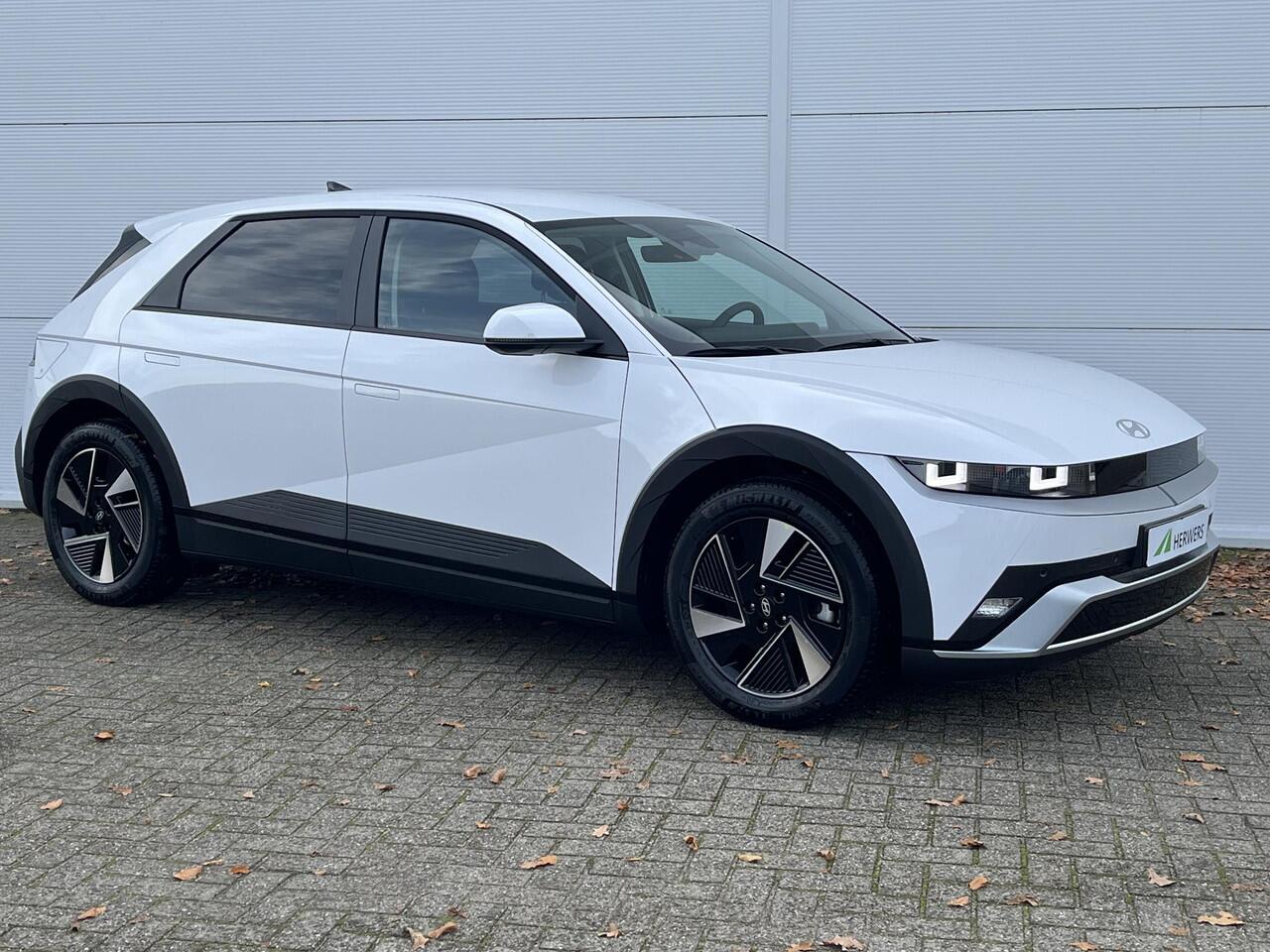 Hyundai IONIQ 5 Connect Limited 84 kWh / 570 km WLPT / Fiscale waarde ¤ 46595.- / Uit voorraad leverbaar /