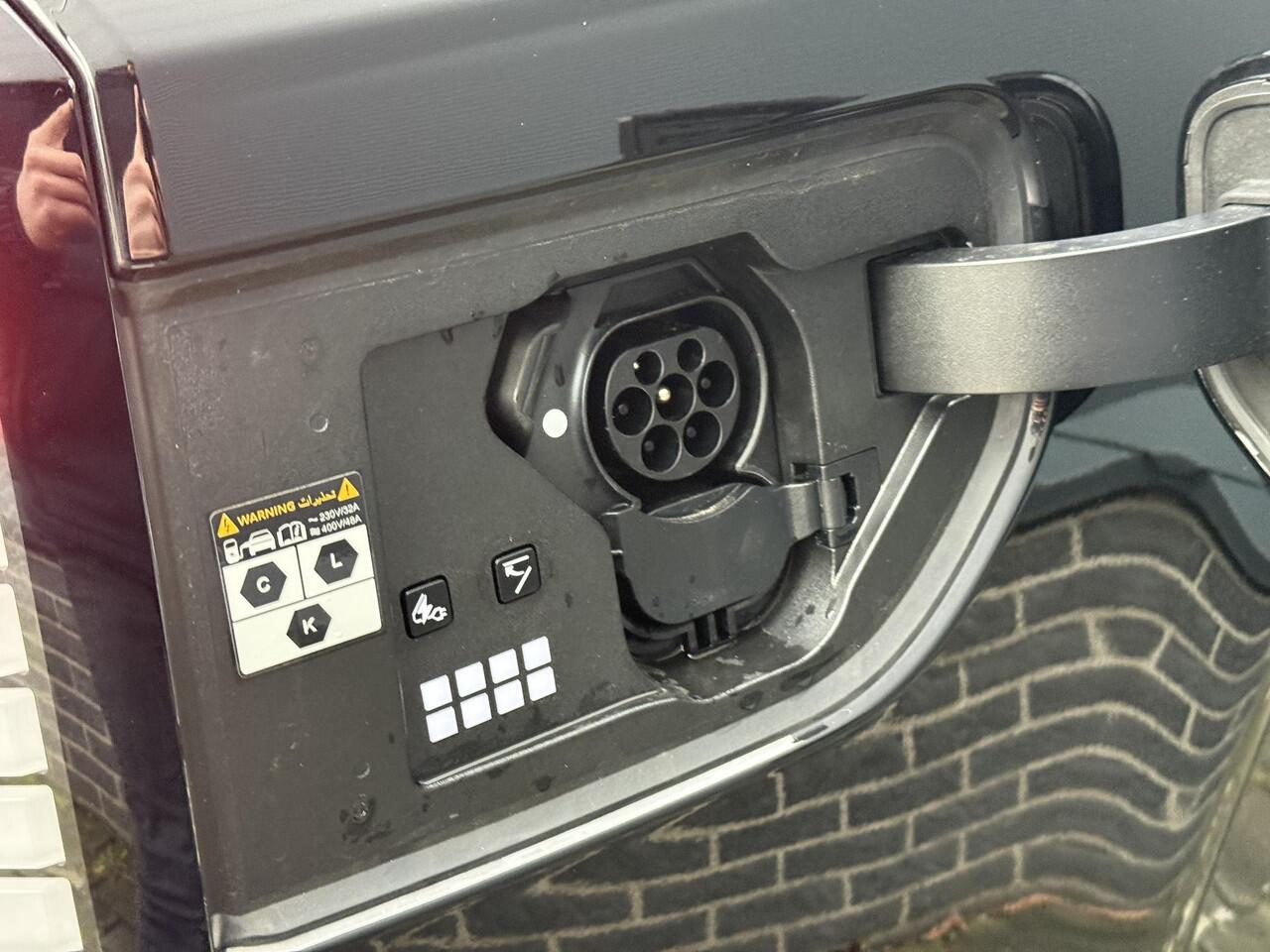 Hyundai IONIQ 9 Connect+ AWD 7p. 110.3 kWh / Stoelmassage / Stoel- & Stuurverwarming / Stoelverkoeling Voor + Achter / glazen Schuif- & Kanteldak / 360 Camera /