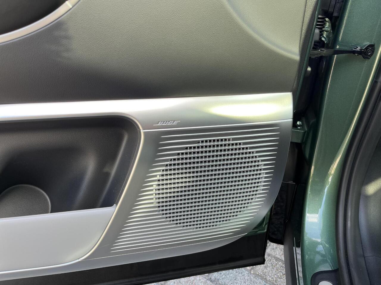 Hyundai IONIQ 9 Connect+ AWD 7p. 110.3 kWh |7-Persoonsuitvoering | Panorama dak |