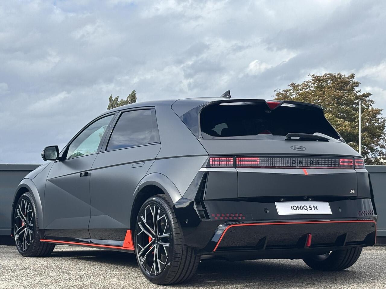 Hyundai IONIQ 5 N 84kWh 650pk AWD | DIRECT LEVERBAAR! | 21 INCH LM-VELGEN |