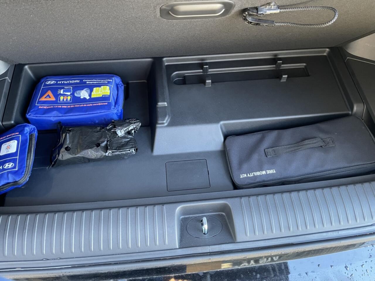 Hyundai IONIQ 9 Connect 7p. 110.3 kWh AWD*RIJKLAARPRIJS*