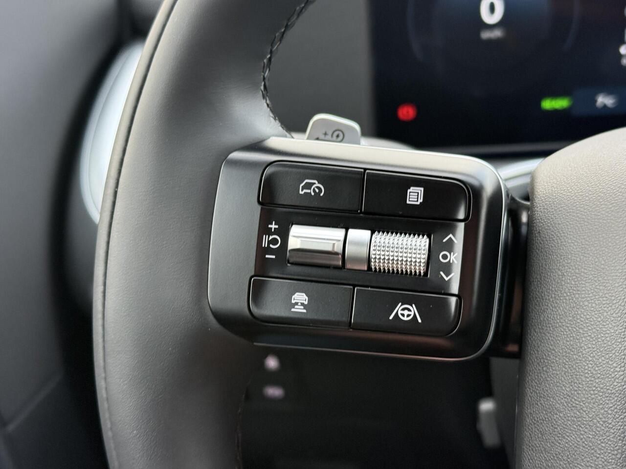 Hyundai IONIQ 9 Lounge AWD 7p. 110.3 kWh / Demo voordeel ¤8570,- Direct beschikbaar / Stoelmassage / Stoel- & Stuurverwarming / Stoelverkoeling Voor + Achter / glazen Schuif- & Kanteldak / 360 Camera /