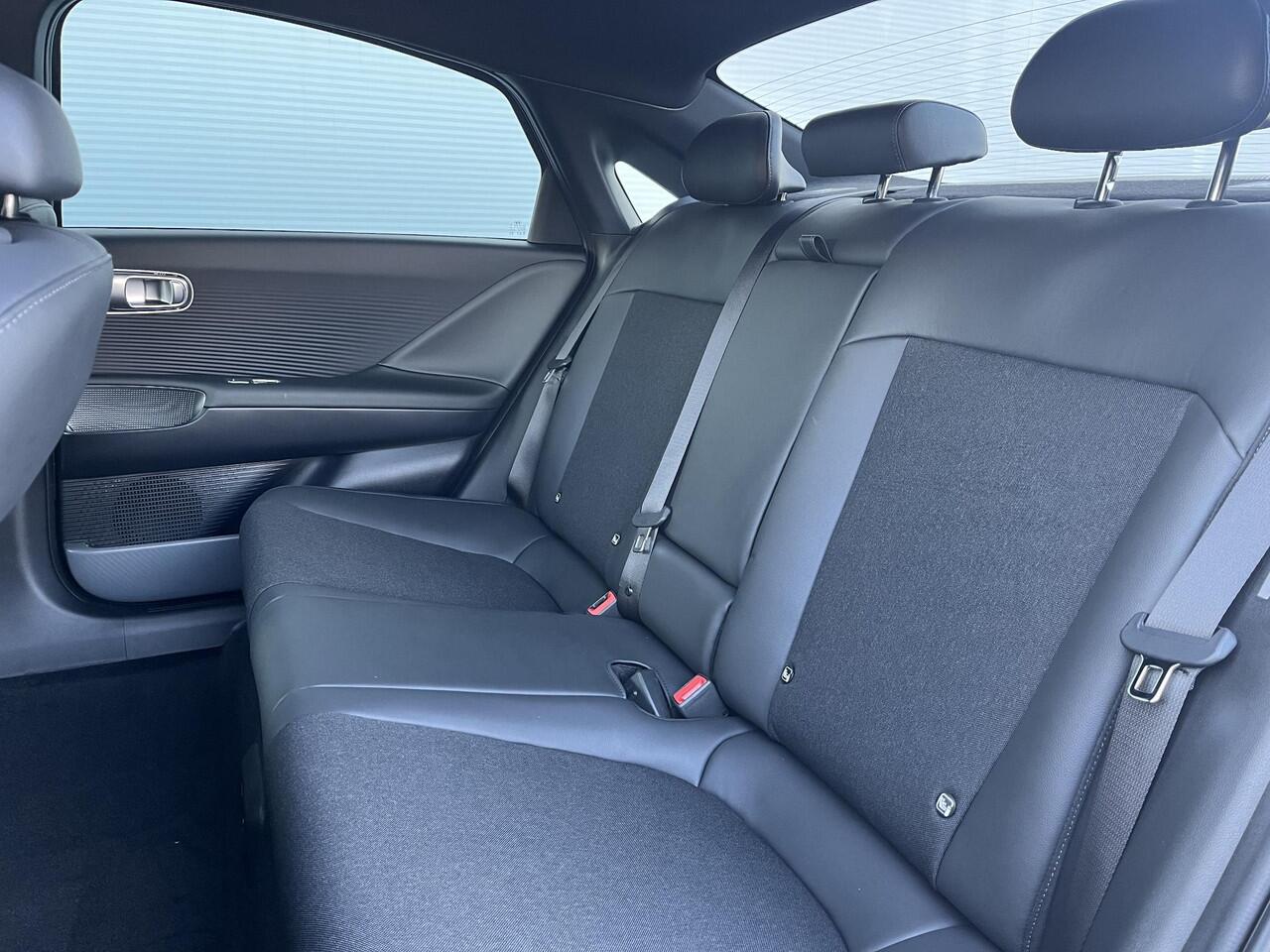 Hyundai IONIQ 6 Business 77.4 kWh ** Nu met ¤ 1.500 voordeel, Nieuw uit voorraad leverbaar **