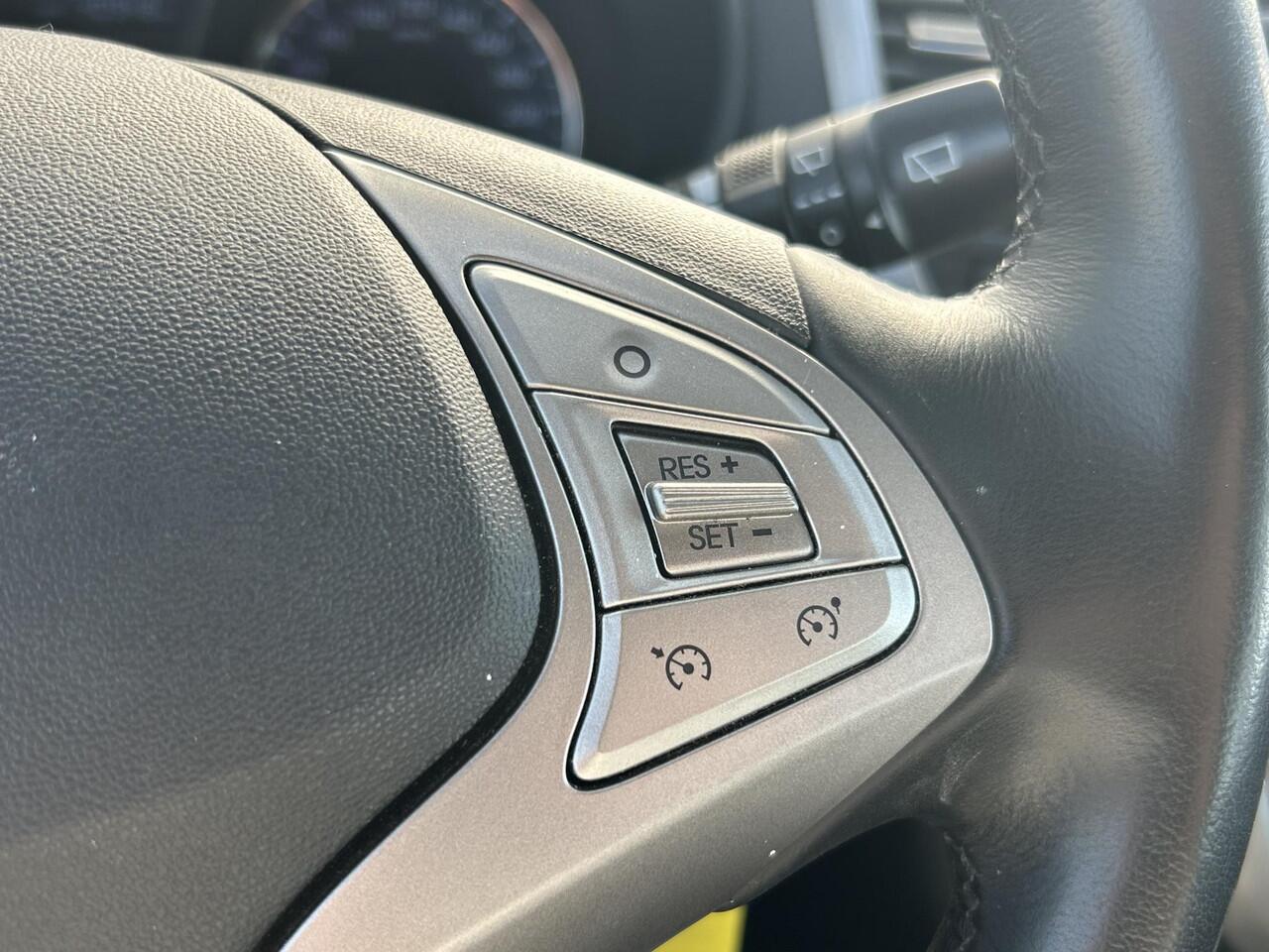 Hyundai IX20 1.6i Go! Automaat / Dealer Onderhouden / All Season Banden / Airco Automatisch / Navigatie / Cruise Control / Stoel- Stuur verwarming /
