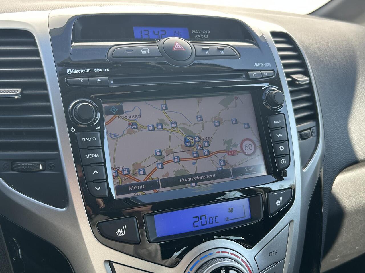 Hyundai IX20 1.6i Go! Automaat / Dealer Onderhouden / All Season Banden / Airco Automatisch / Navigatie / Cruise Control / Stoel- Stuur verwarming /