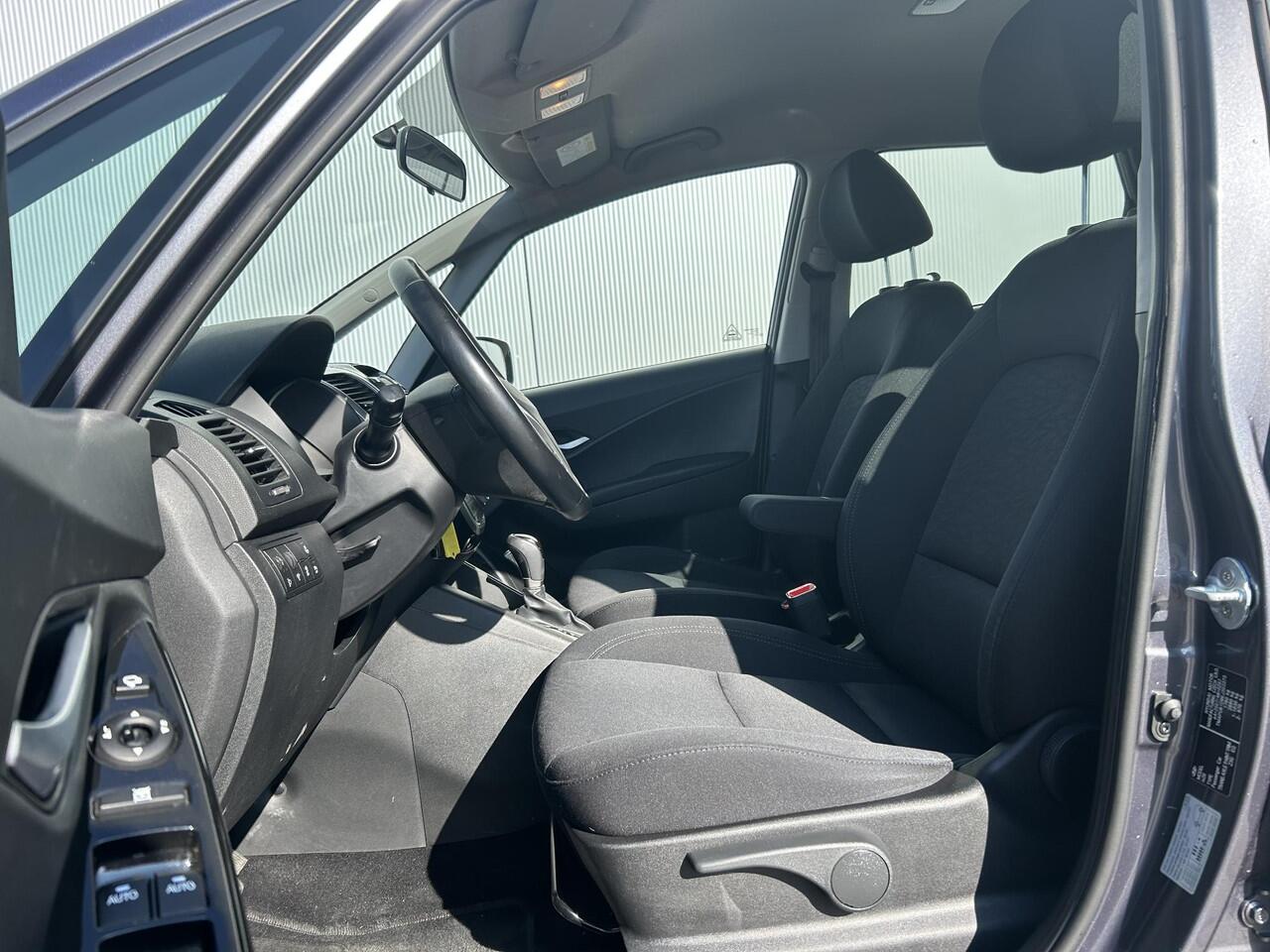 Hyundai IX20 1.6i Go! Automaat / Dealer Onderhouden / All Season Banden / Airco Automatisch / Navigatie / Cruise Control / Stoel- Stuur verwarming /