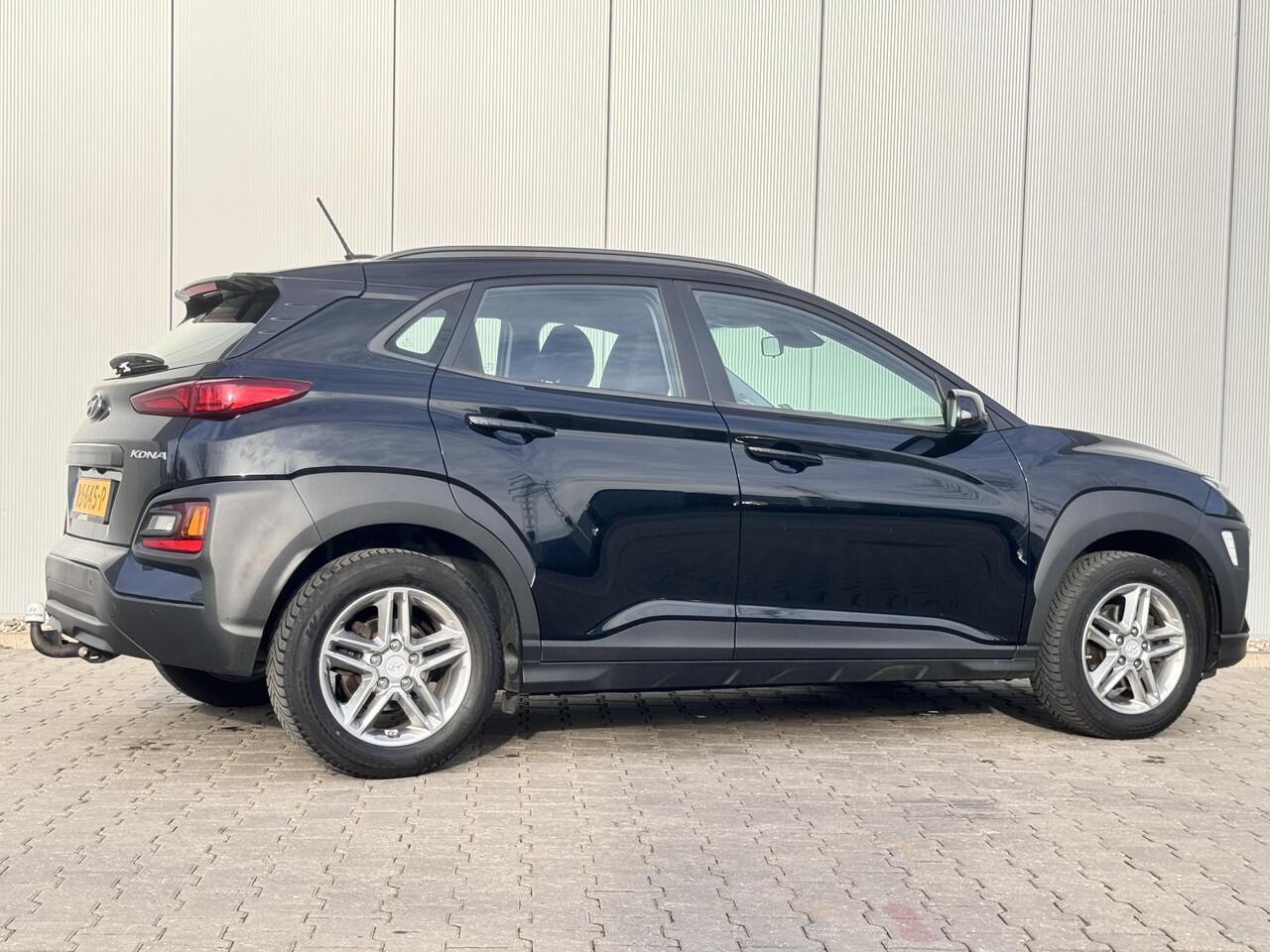 Hyundai Kona 1.0T Comfort / Achteruitrijcamera / Airco / Cruise controle / Apple Carplay/Android Auto / Winterbanden op lichtmetalen 16'' velg /