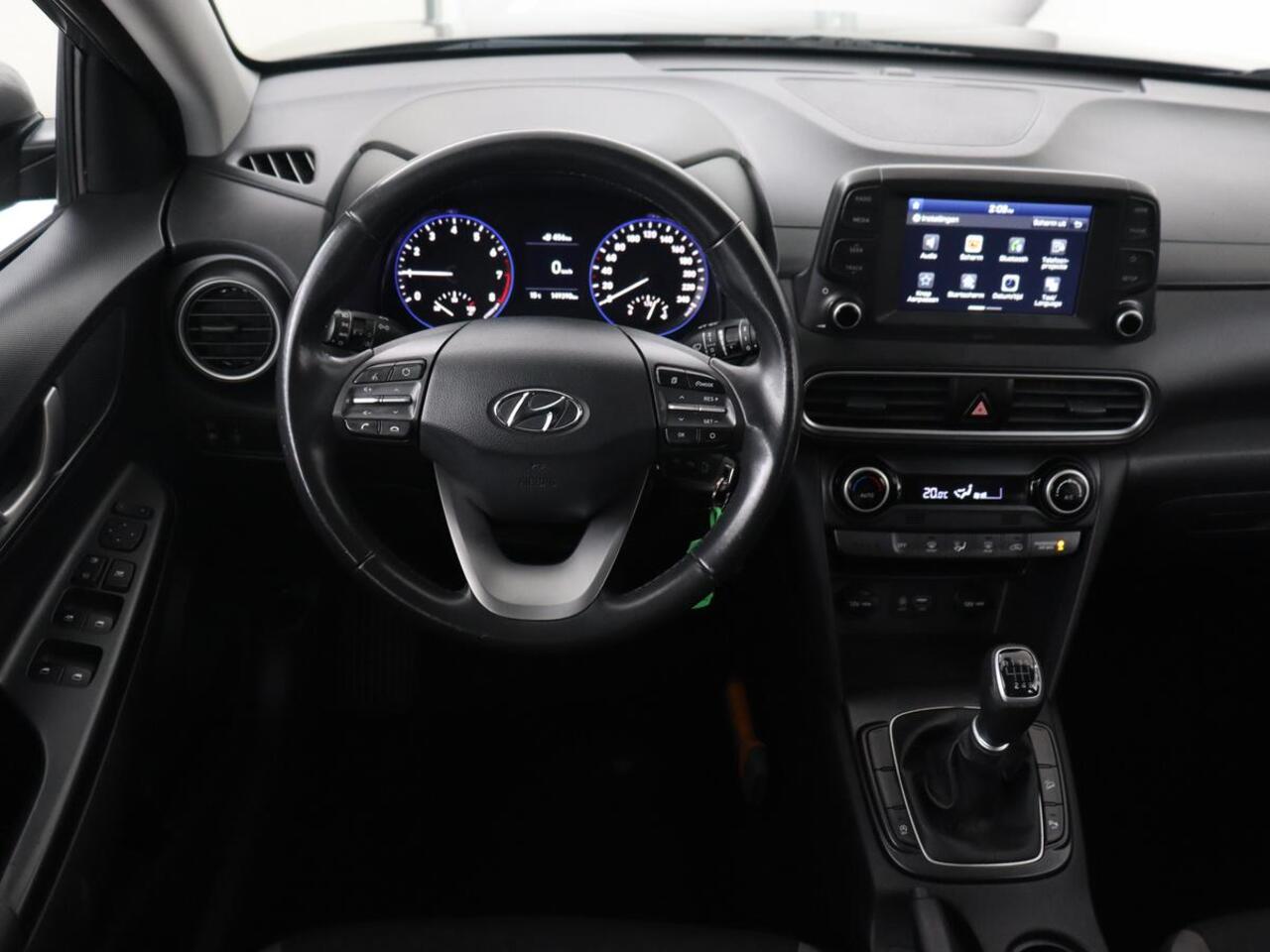 Hyundai Kona 1.0T Comfort | Camera | Carplay | Navigatie | Cruise control | Climate control | Parkeerhulp | DAB | 16'' lichtmetalen velgen