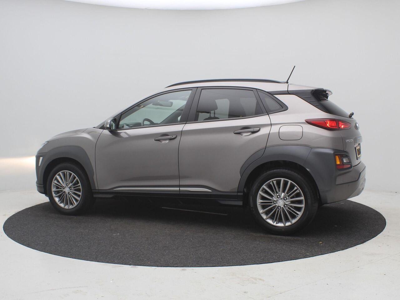 Hyundai Kona 1.0T Fashion / 1ste Eigenaar / Apple CarPlay & Android Auto Navigatie / Cruise Control / 17" LMV / Achteruitrijcamera / Airco Climat Control / Dealer onderhouden /