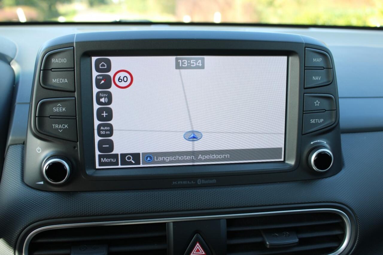 Hyundai Kona 1.0T 120pk Essence ECC/android-carplay/cruise/navi/camera/trekhaak