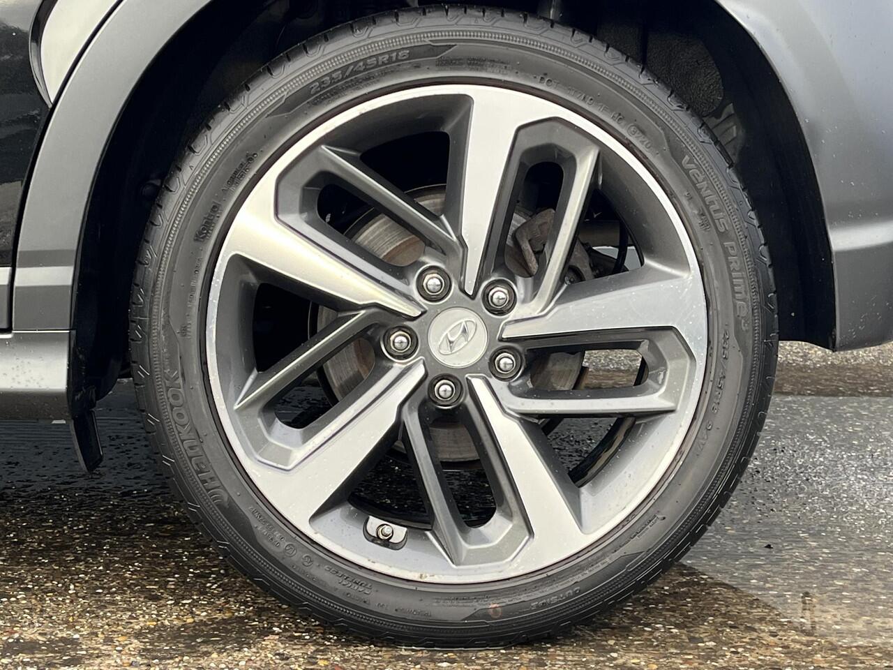 Hyundai Kona 1.0 T-GDI Premium | Lederen bekleding Stoelventilatie & verwarming | Trekhaak | Head up display | Geïntegreerde navigatie |