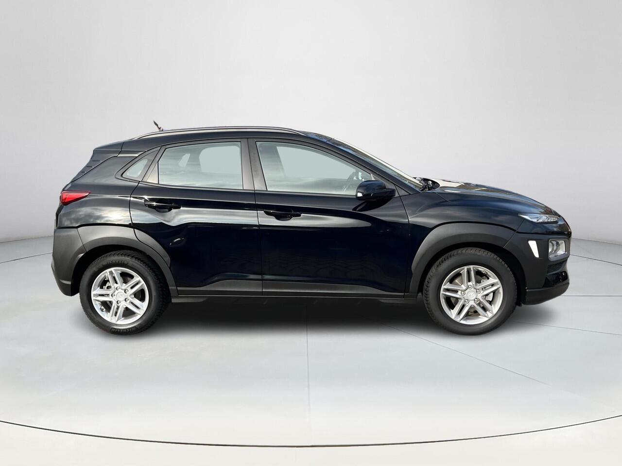 Hyundai Kona 1.0T Essence | Rijklaar prijs dus geen extra afleverkosten | Navigatie | Climate Control | Cruise Control |