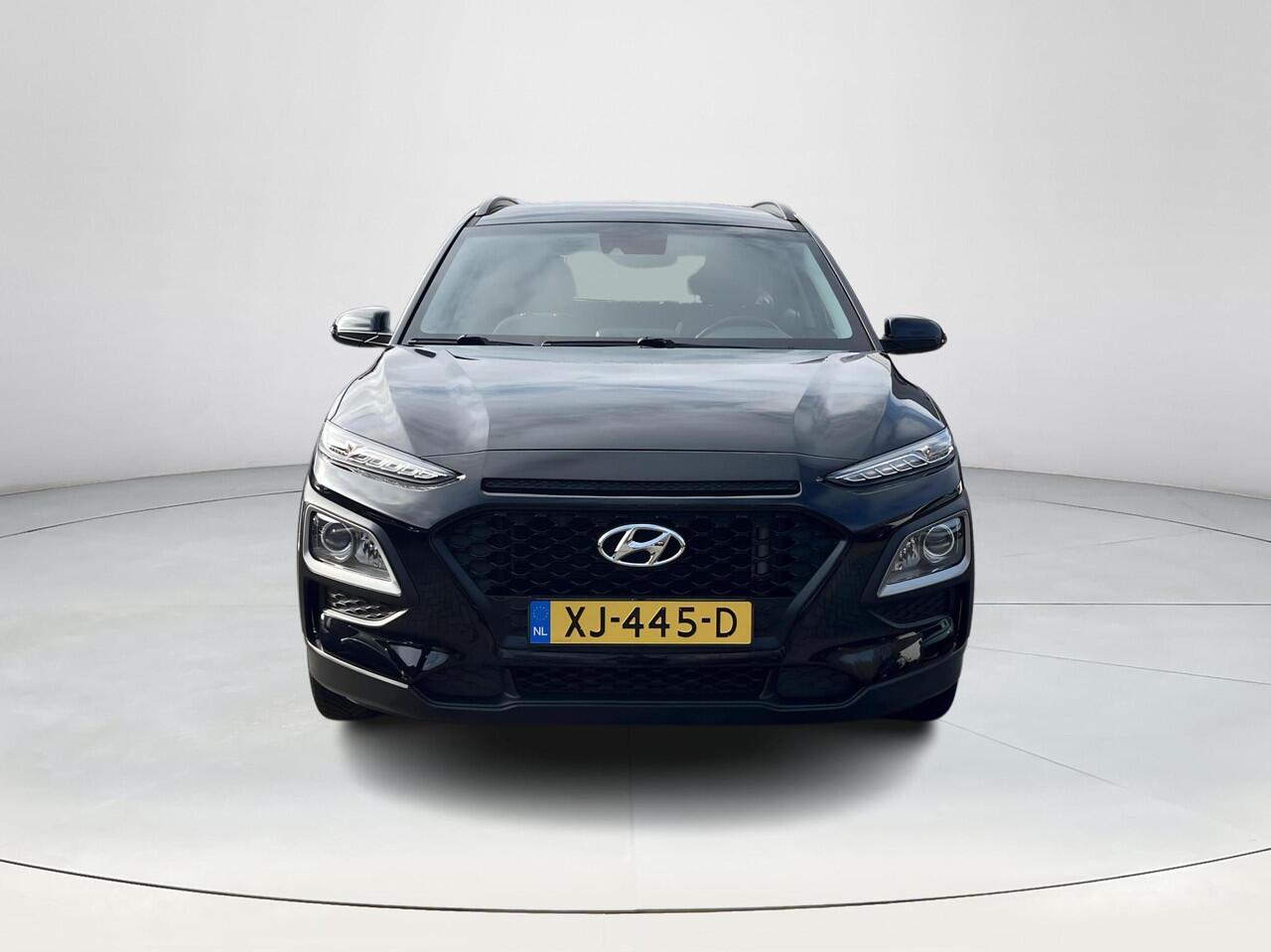 Hyundai Kona 1.0T Essence | Rijklaar prijs dus geen extra afleverkosten | Navigatie | Climate Control | Cruise Control |
