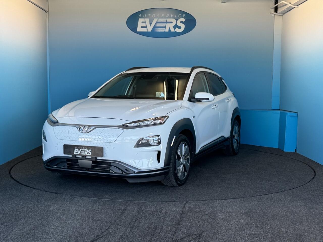 Hyundai Kona EV Premium 64 kWh