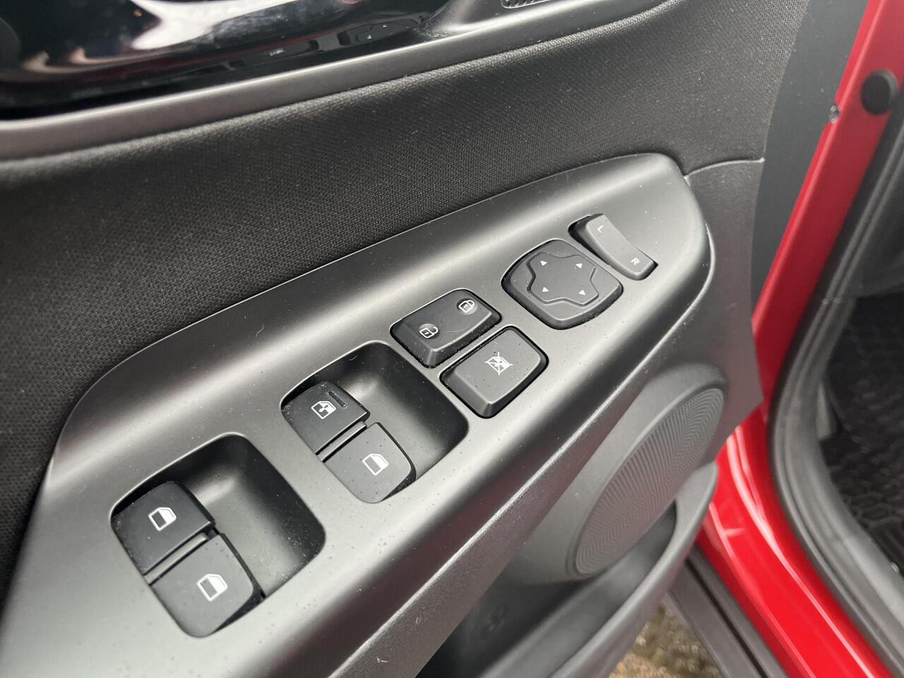 Hyundai Kona 1.6 GDI HEV Comfort | 3 jaar garantie! | Rijklaarprijs dus GEEN extra afleverkosten | Apple CarPlay/Android Auto | Cruise Control |