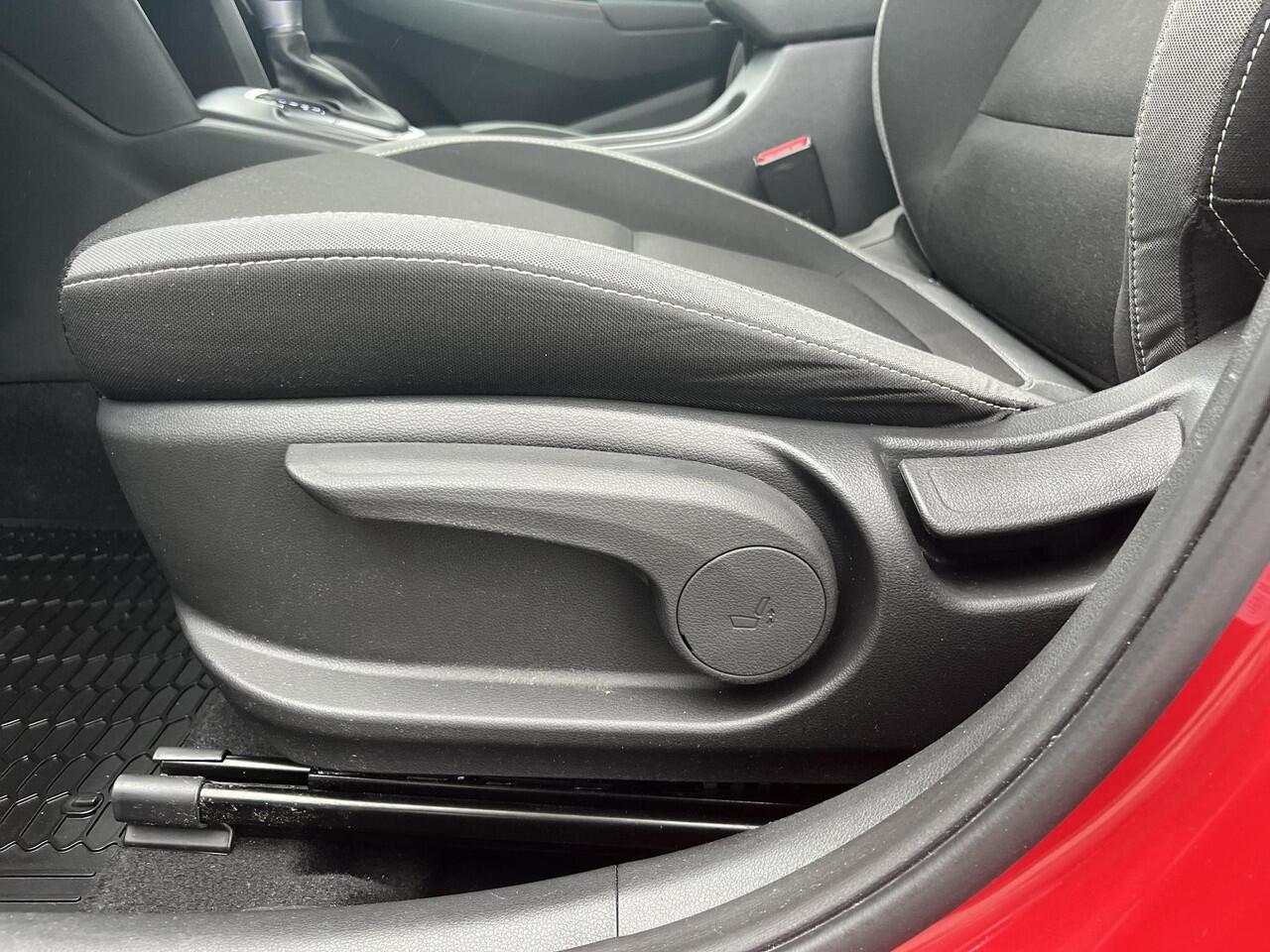 Hyundai Kona 1.6 GDI HEV Comfort | 3 jaar garantie! | Rijklaarprijs dus GEEN extra afleverkosten | Apple CarPlay/Android Auto | Cruise Control |