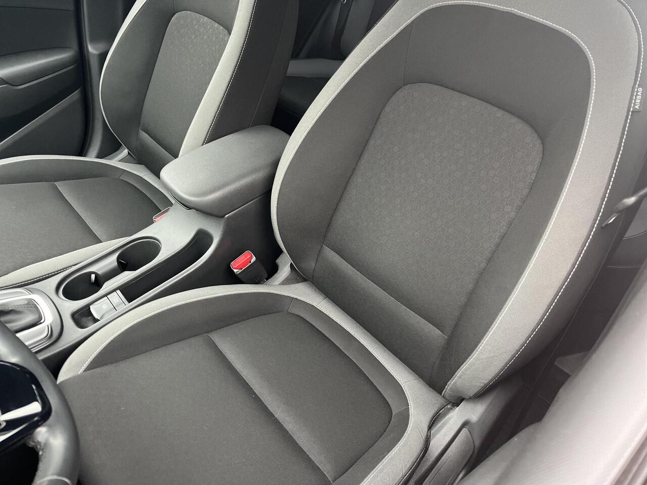 Hyundai Kona 1.6 GDI HEV Comfort | 3 jaar garantie! | Rijklaarprijs dus GEEN extra afleverkosten | Apple CarPlay/Android Auto | Cruise Control |