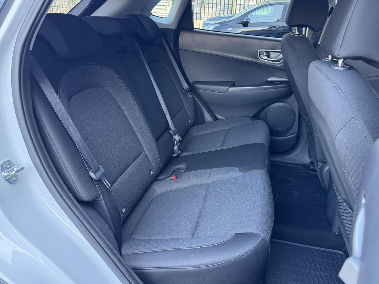 Hyundai Kona EV FASHION 64 kWh I FASE 3 I ACCU = 100% I APPLE CARPLAY I CRUISE CONTROL I ACHTERUITRIJCAMERA