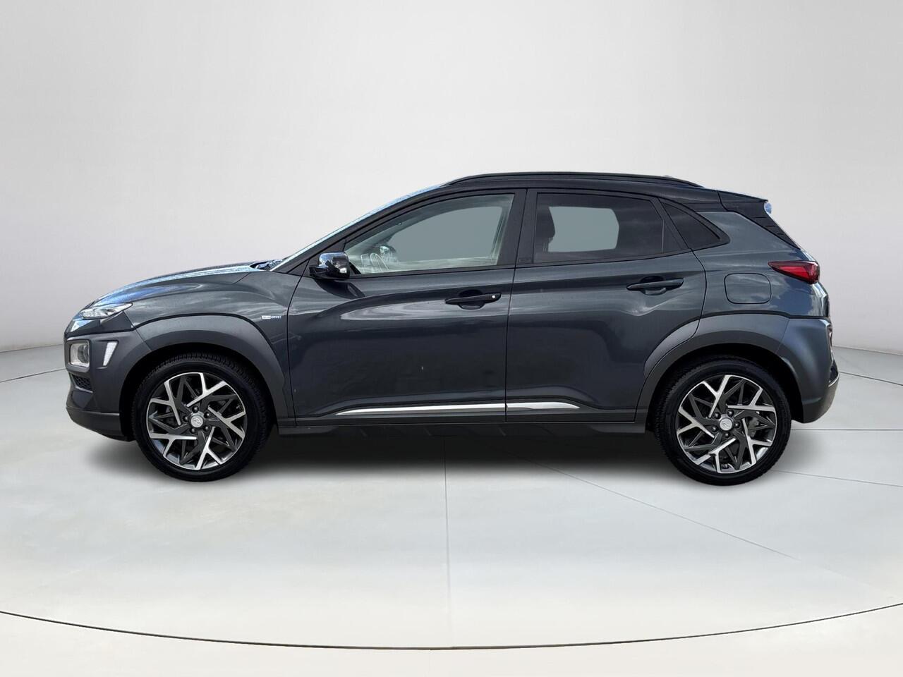 Hyundai Kona 1.6 GDI HEV Fashion Design | Stoel/stuur verwarming | Sport stuurwiel | Airco | Navigatie | Parkeer sensoren |