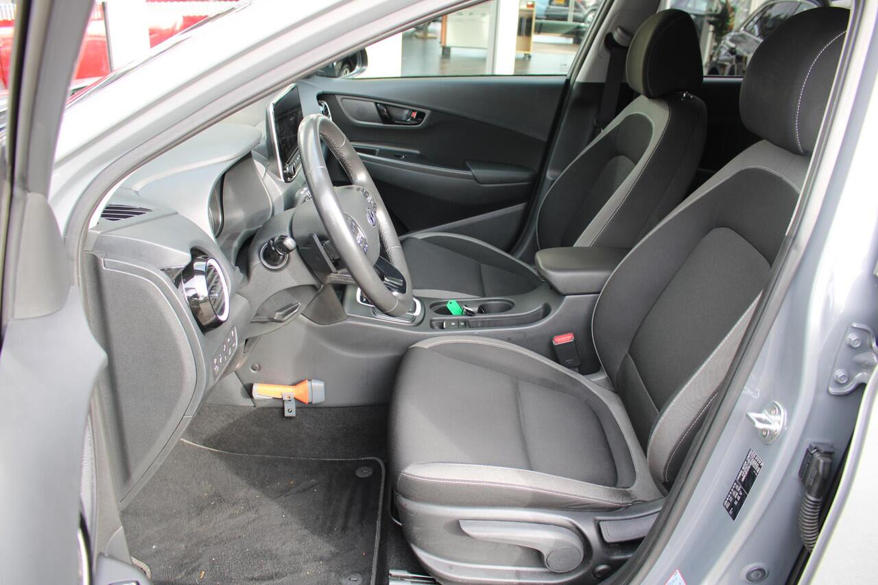 Hyundai Kona 1.6 GDI HEV Fashion Head up display | Automaat | Trekhaak met 1300 kg Trekgewicht | Navigatiesysteem | Achterruitrij Camera