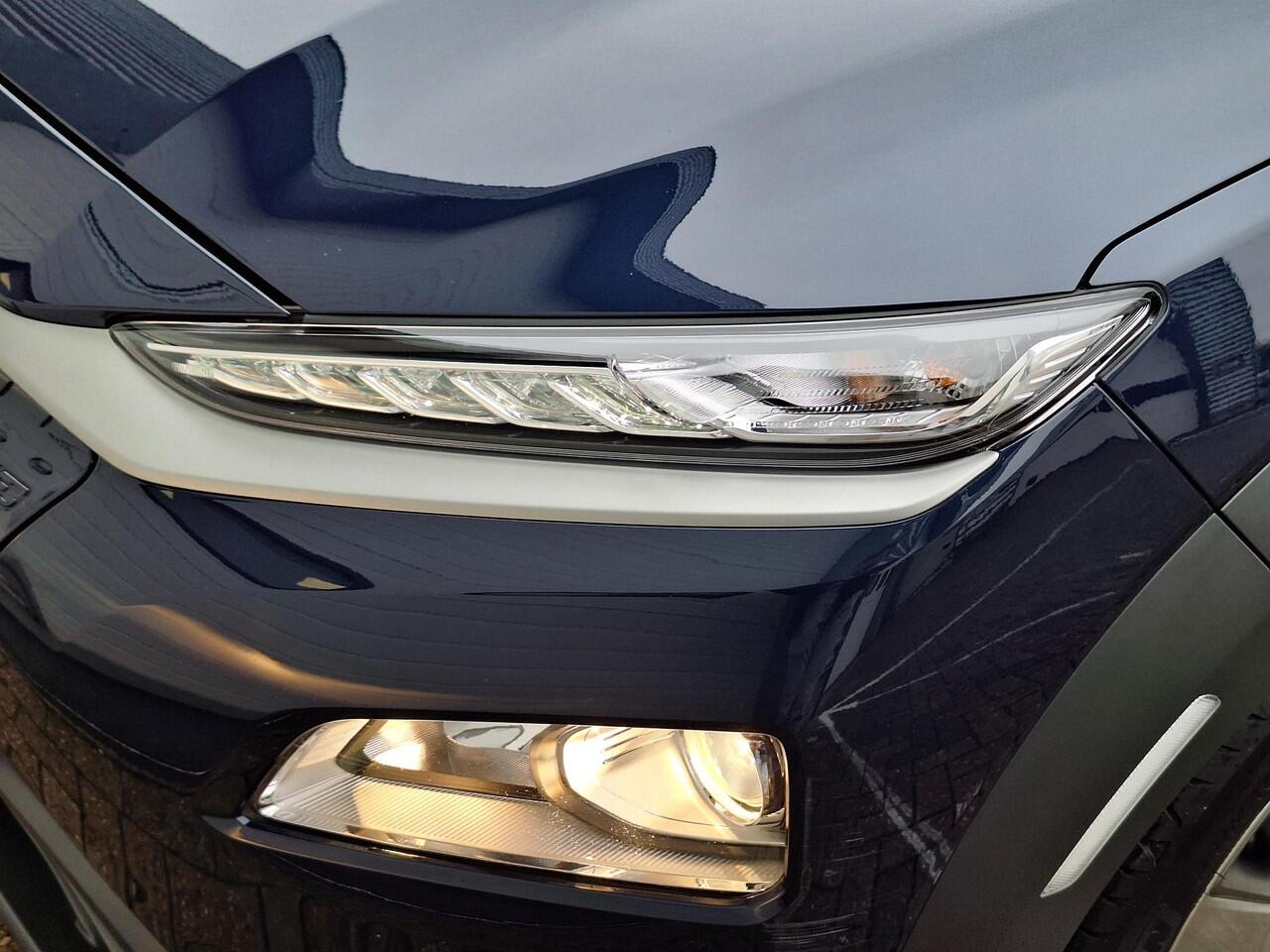 Hyundai Kona EV Fashion 64 kWh | Apple Carplay/Android Auto | Head-up display | Lichtmetalen velgen | Climate control | Achteruitrijcamera |