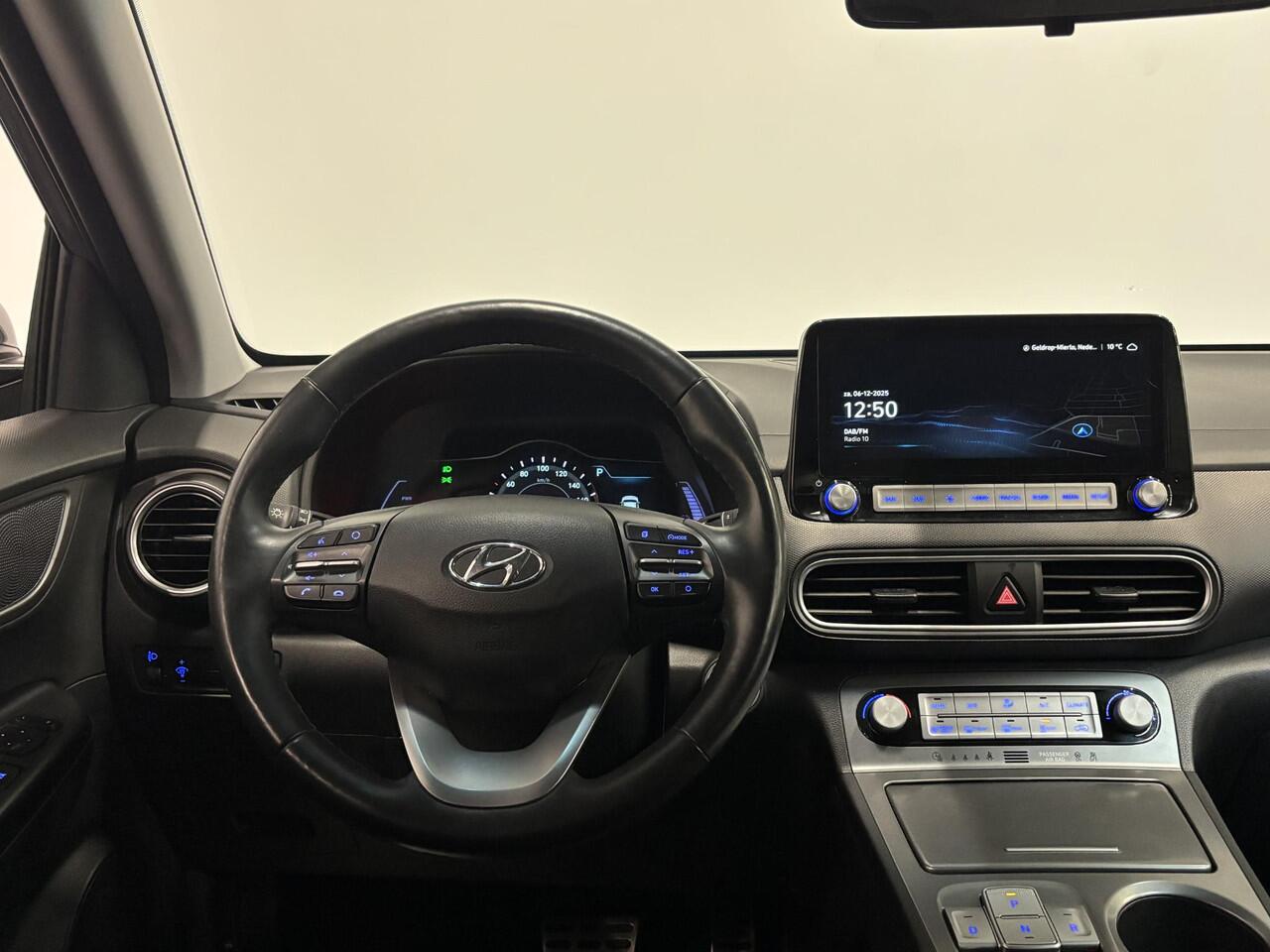 Hyundai Kona EV Comfort Navigatie Climate control Cruise control Camera