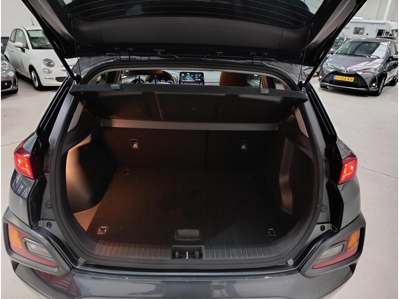 Hyundai Kona 1.6 GDI HEV Fashion Climate controle | Navigatiesysteem | Parkeersensoren | Cruise control | Keyless