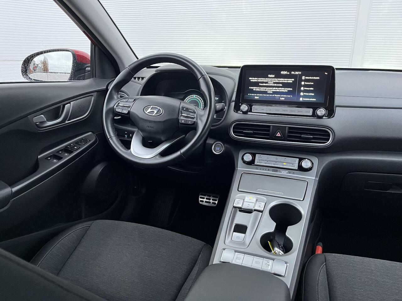 Hyundai Kona EV Comfort 39 kWh / airco (automatisch) / Apple Carplay/Android Auto / rijstrooksensor met correctie /