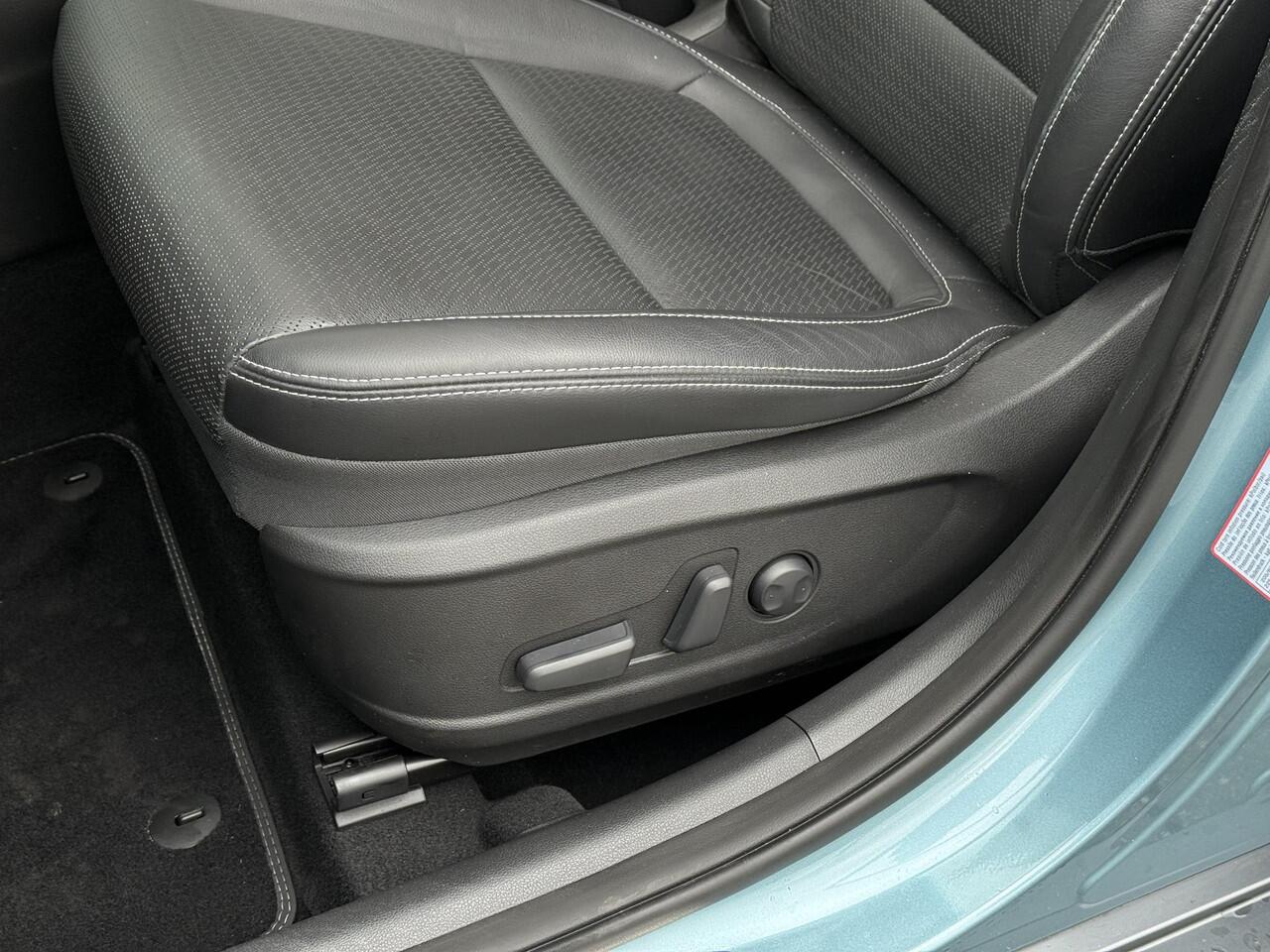 Hyundai Kona 1.6 GDI HEV Premium / 1e Eigenaar / Trekhaak 1300 KG / Zwart Leder / KRELL Audio / Achteruitrijcamera / Climate Control / Adaptive Cruise Control /