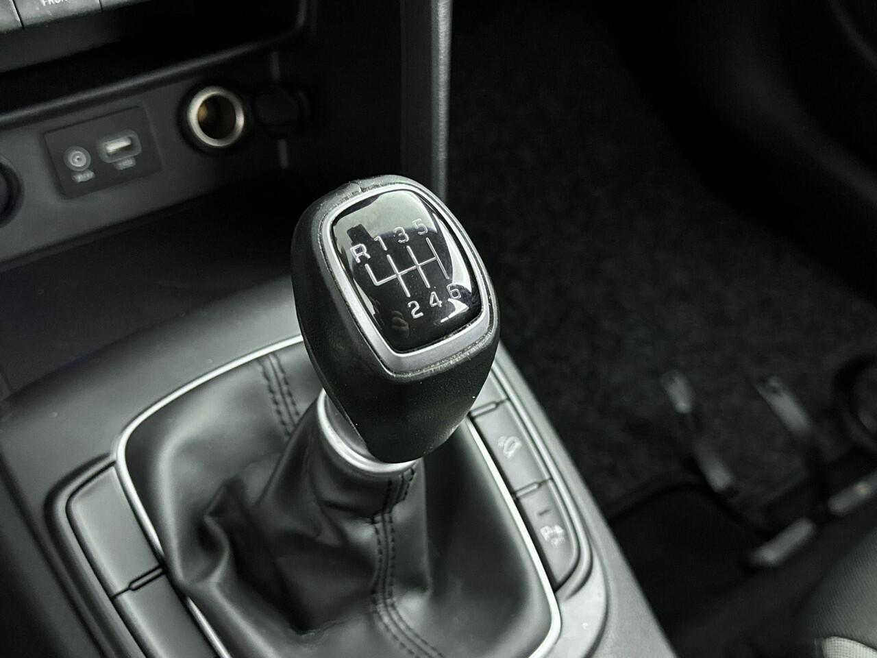 Hyundai Kona 1.0 T-GDI Comfort | Airco | Apple Carplay & Android Auto | Cruise Control | Lichtmetalen Velgen 16" | Achteruitrijcamera