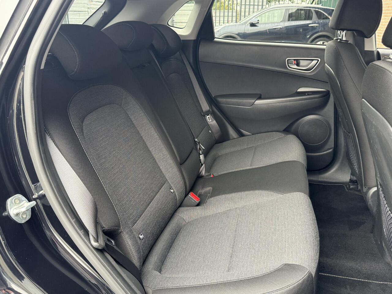 Hyundai Kona EV FASHION 64 KWH I FASE 3 I ACCU = 100% I TREKHAAK I ALL-IN PRIJS