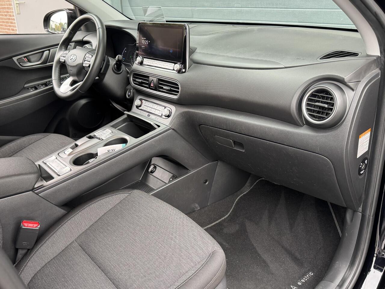 Hyundai Kona EV FASHION 64 KWH I FASE 3 I ACCU = 100% I TREKHAAK I ALL-IN PRIJS