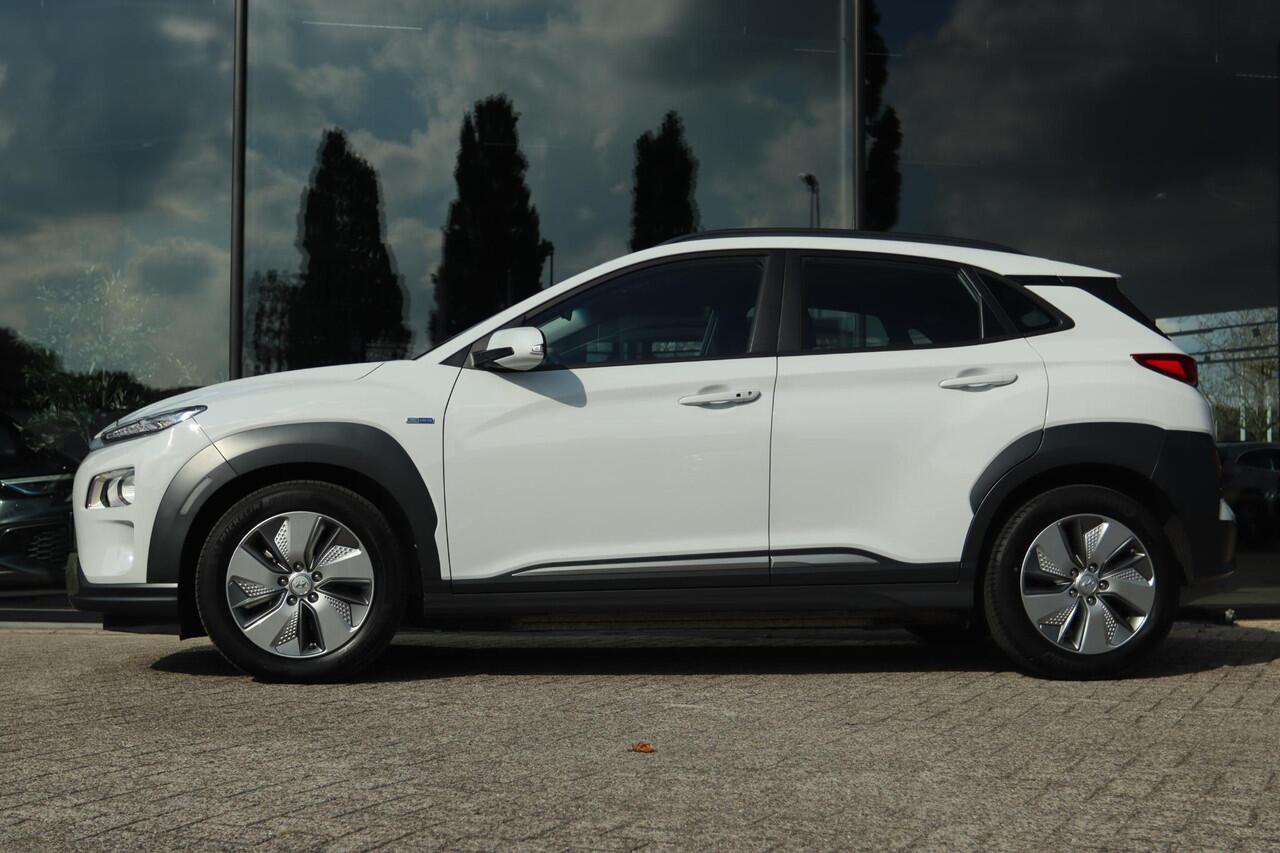 Hyundai Kona EV 64 KWH 3 FASE | CARPLAY | ACC | CAMERA | KRELL AUDIO | KEY-LESS