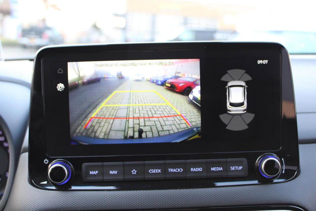 Hyundai Kona 1.6 GDI HEV Fashion Sky