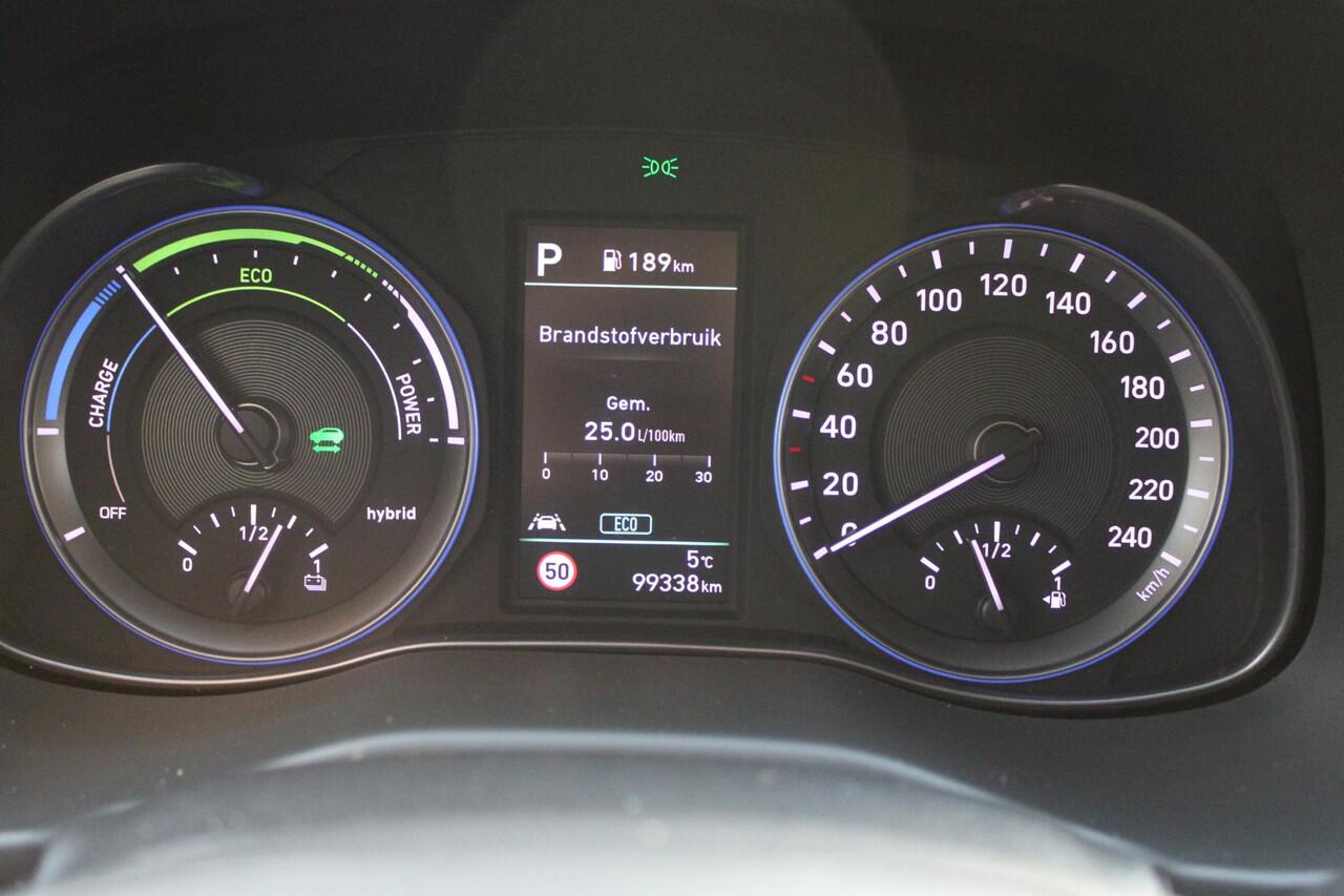 Hyundai Kona 1.6 GDI HEV Fashion Sky