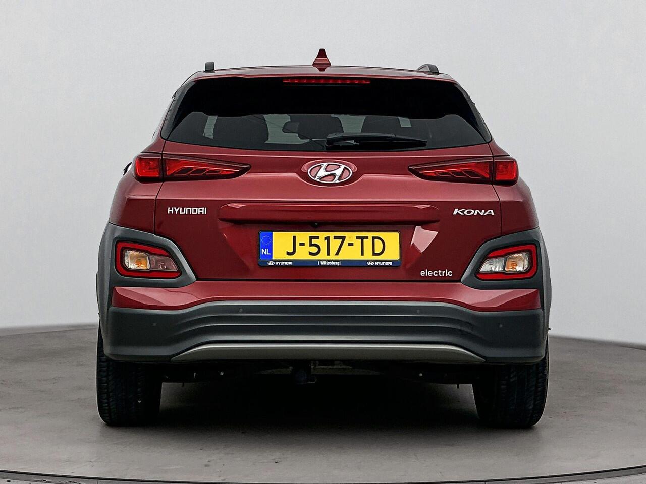 Hyundai Kona EV Fashion 64 kWh | Adaptive Cruise | Dodehoekdetectie | Lane Assist | Soh 96,1% |